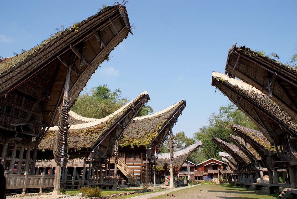 Traditional_Toraja_House