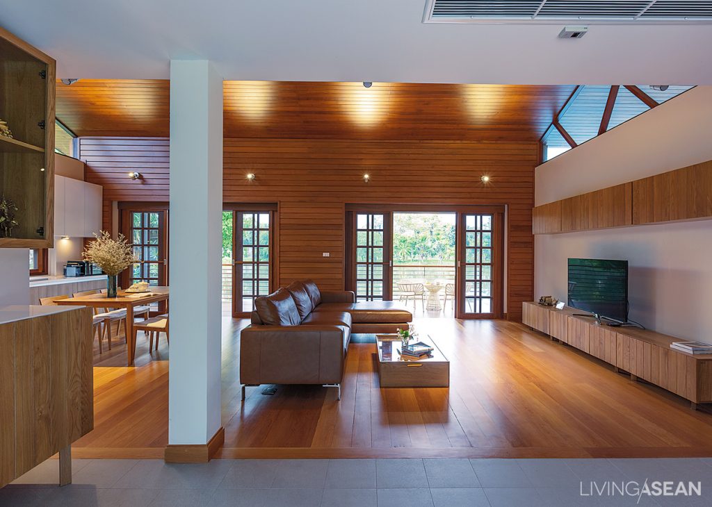 Awesome Tropical Lake House /// Living ASEAN Awesome Tropical Lake House /// Living ASEAN
