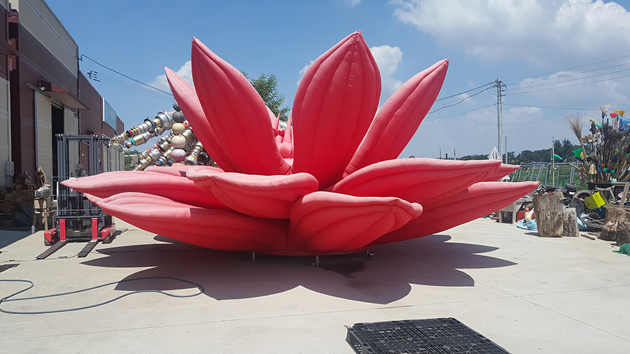 Happy Happy Project: Inflatable Flower – Pink