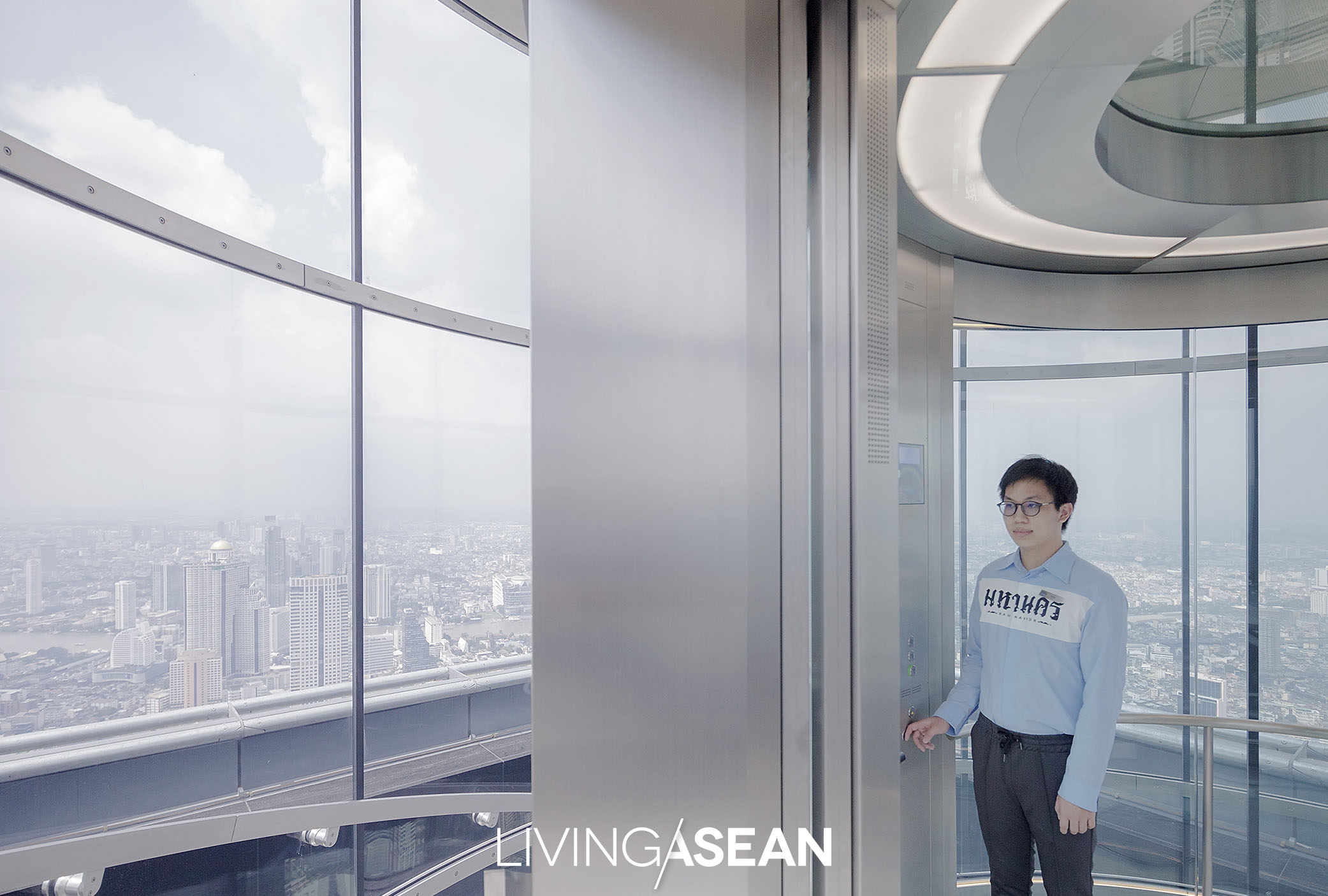 Mahanakorn SkyWalk , King Power Mahanakhon