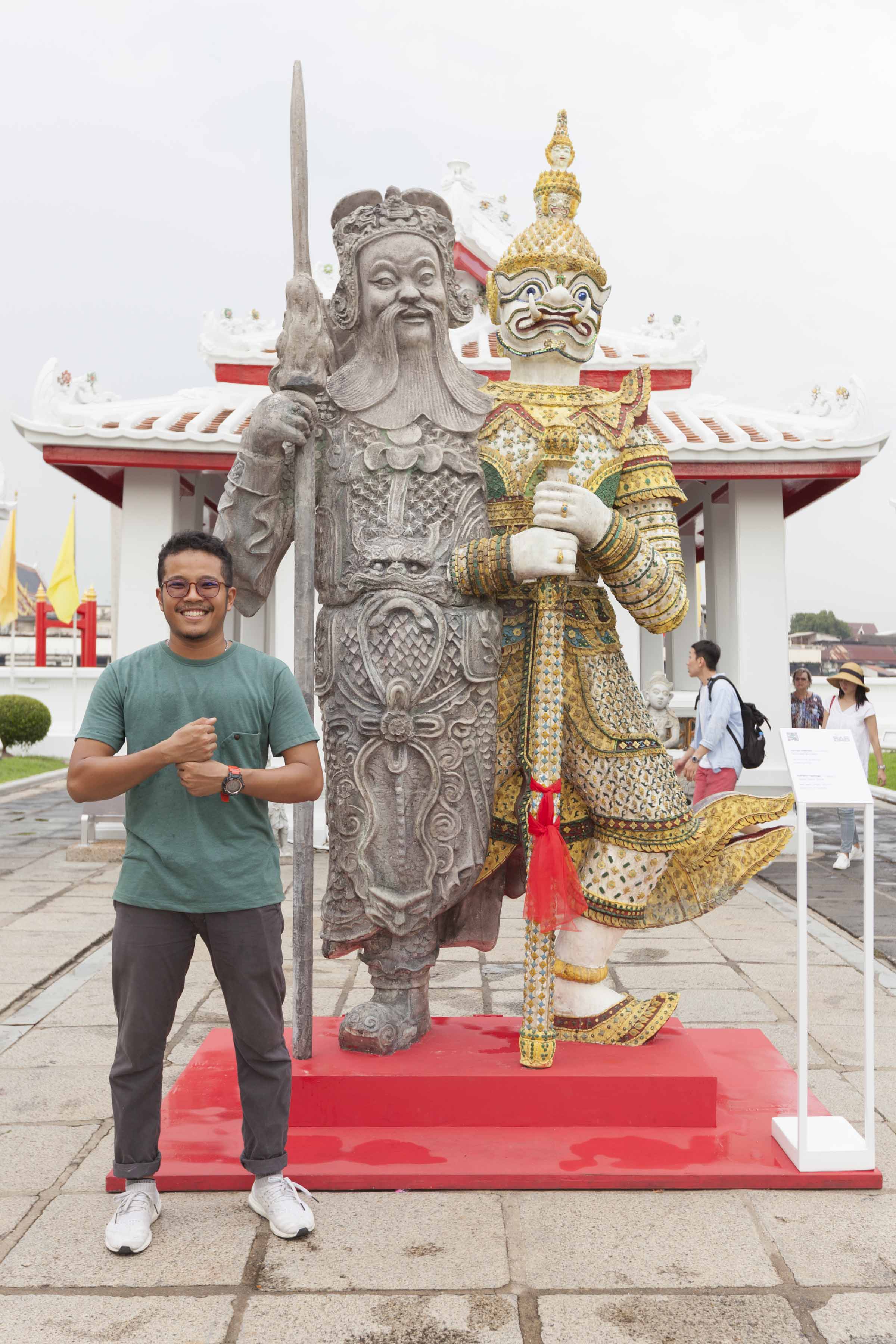 Giant Twins by Komkrit Tepthian, Bangkok Art Biennale 2018 | Photo courtesy of Rithirong Chanthongsuk