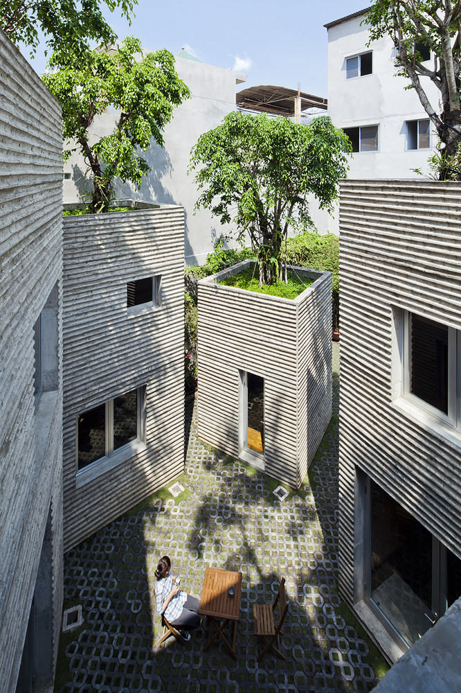 box-shaped concrete houses