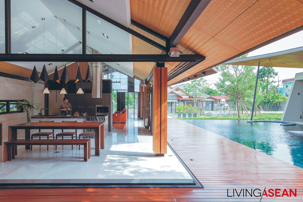 Modern Thai House Adapts to the New Era