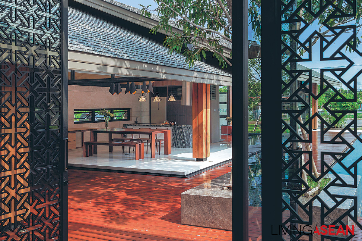 Modern Thai House Adapts to the New Era
