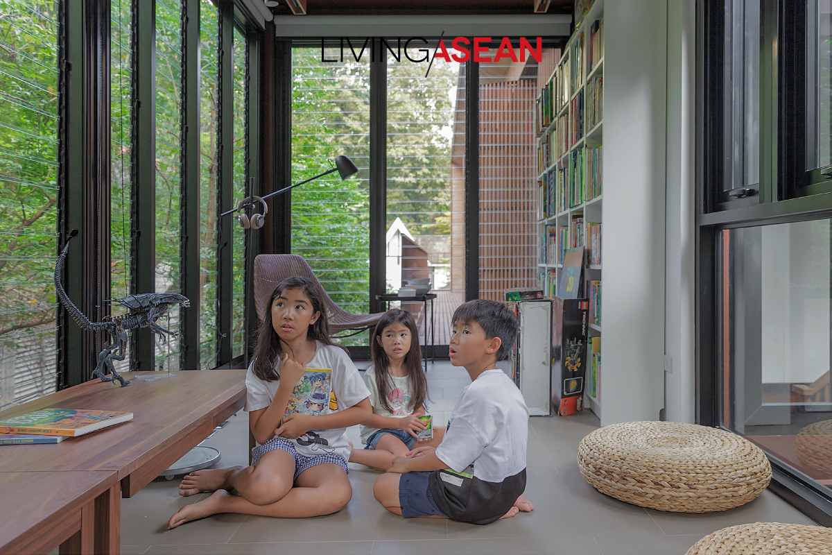 Box-shaped House Vin Varavarn Architects