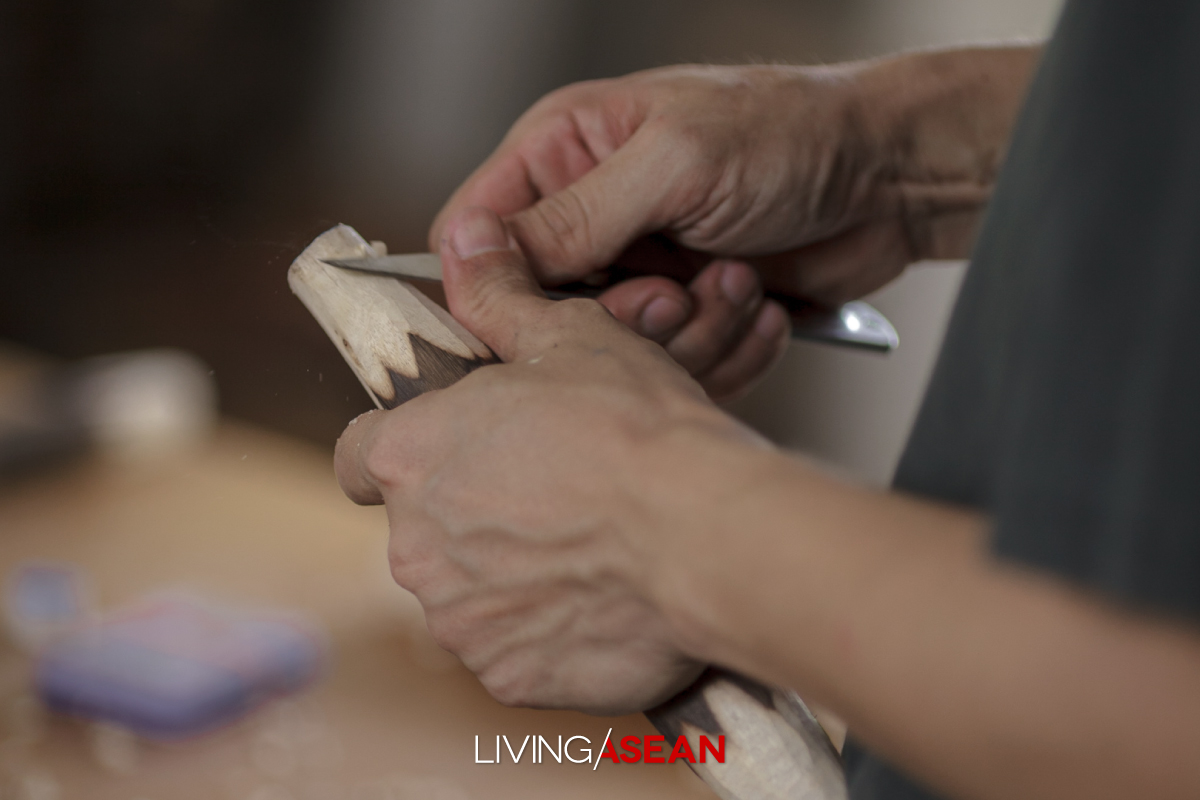 o-d-a A PASSION FOR WOODWORKING / LESSON 3 THE MAKING OF A WOODEN STOOL 