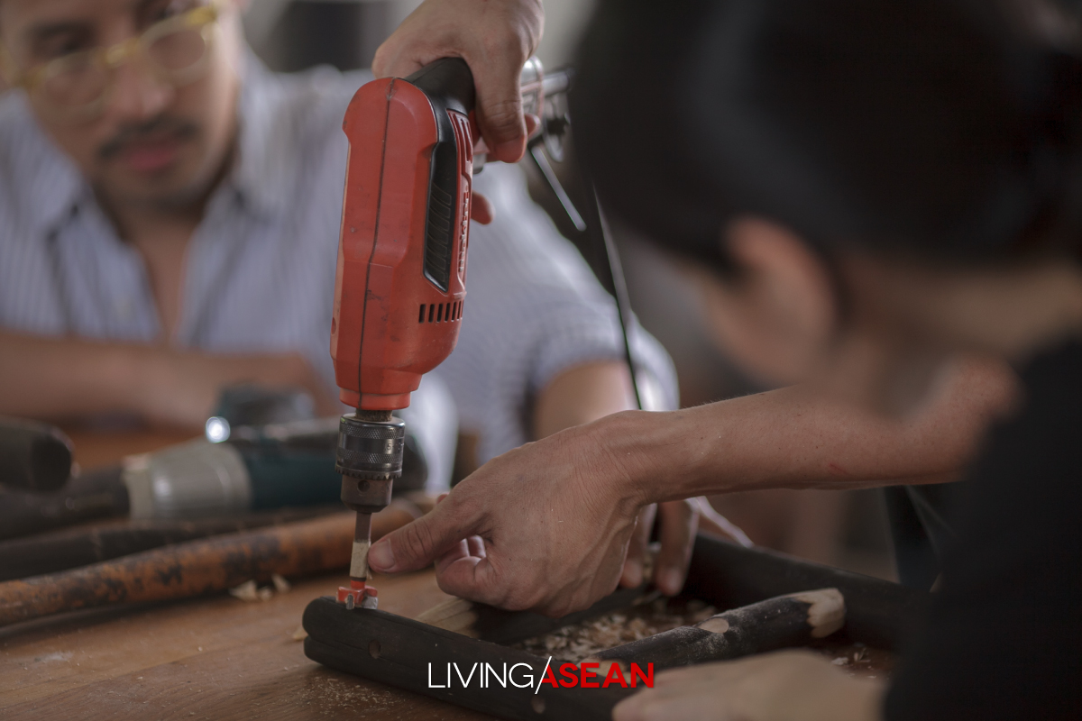 o-d-a A PASSION FOR WOODWORKING / LESSON 3 THE MAKING OF A WOODEN STOOL 