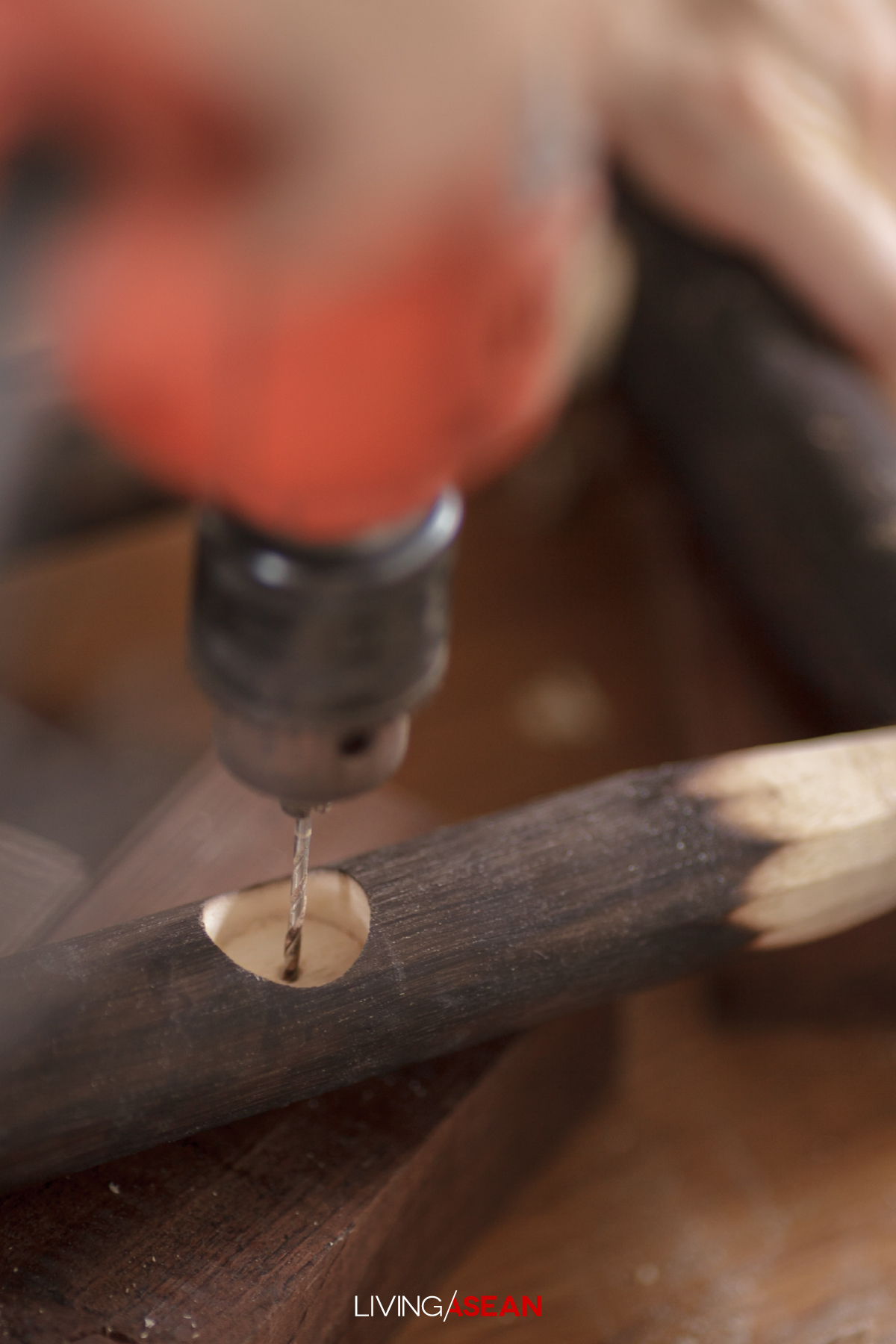 o-d-a A PASSION FOR WOODWORKING / LESSON 3 THE MAKING OF A WOODEN STOOL 