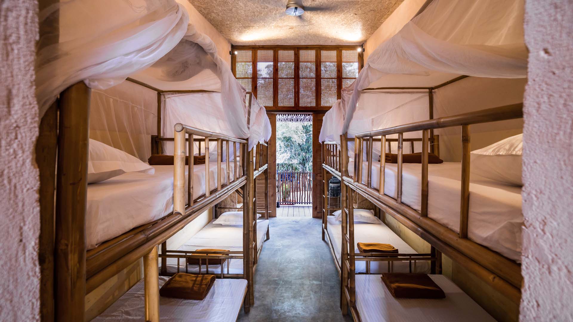 Hippo Farm Bioclimatic Dormitory; A Place to Reconnect with Nature