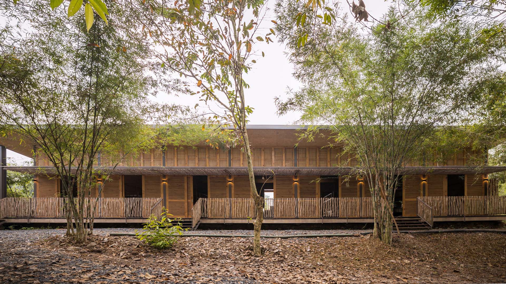 Hippo Farm Bioclimatic Dormitory; A Place to Reconnect with Nature