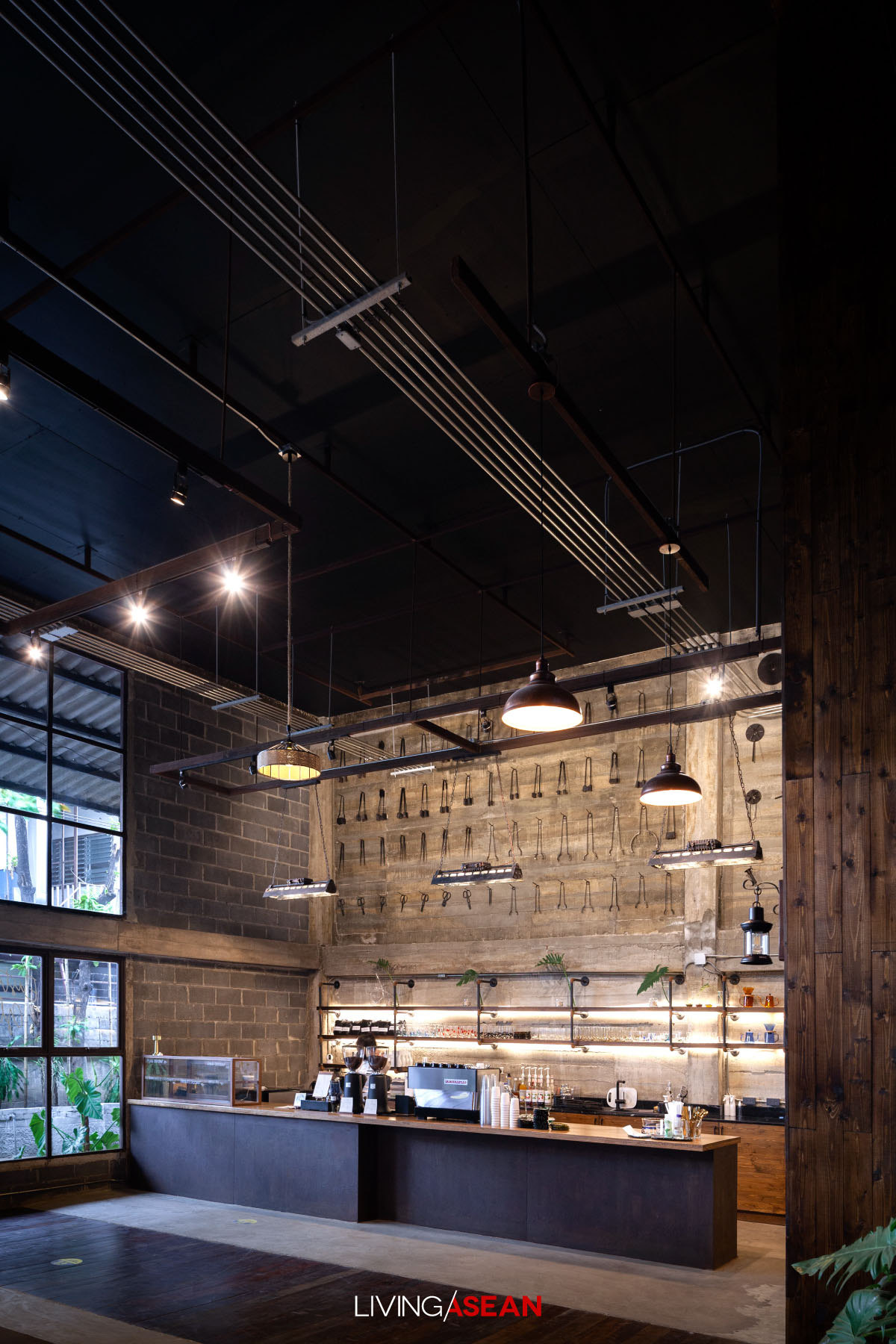 Easternglass Café the Beauty of an Industrial Loft Space