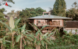 http://Stunning%20Treehouse%20Design%20Unveiled