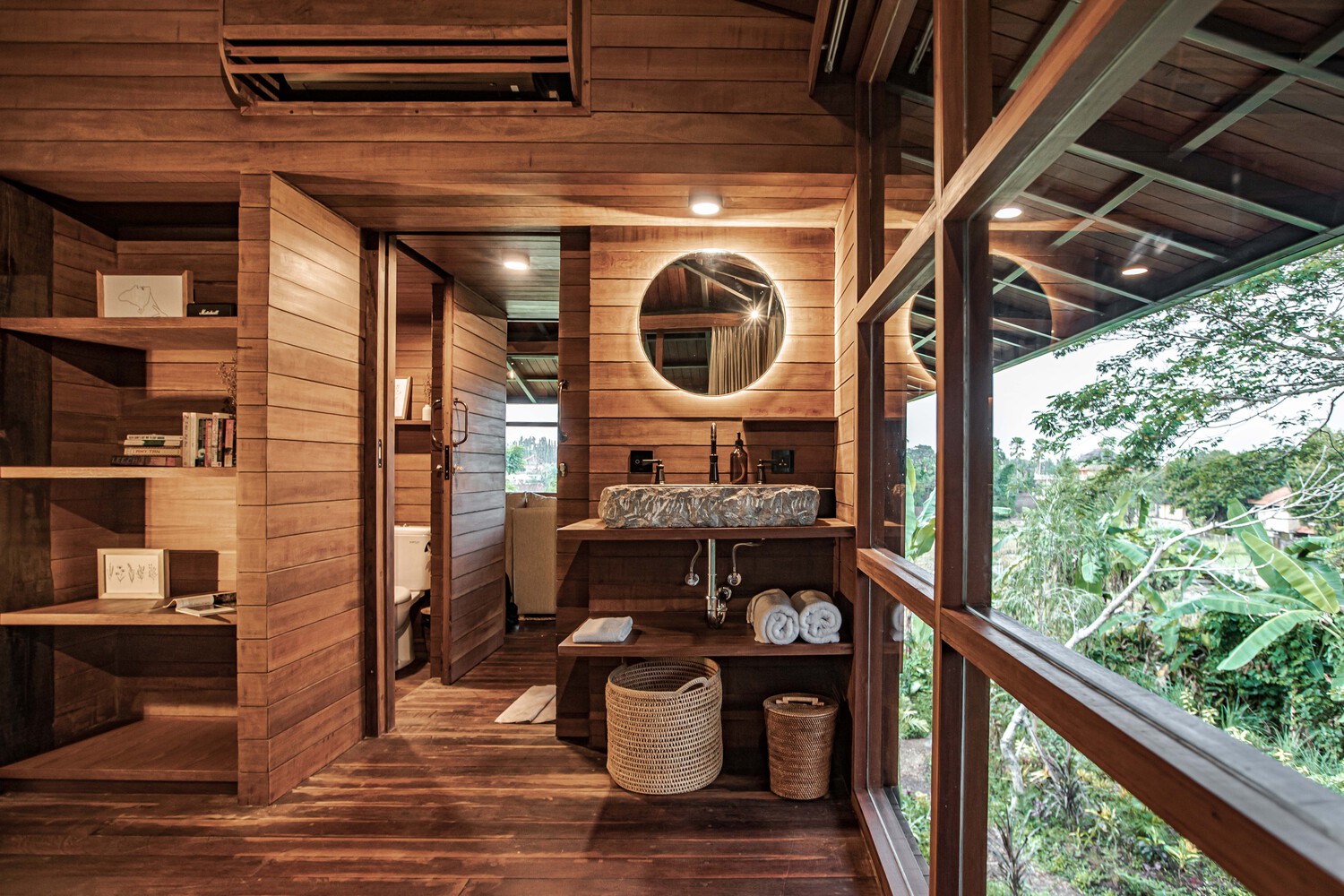 Stunning Treehouse Design Unveiled 