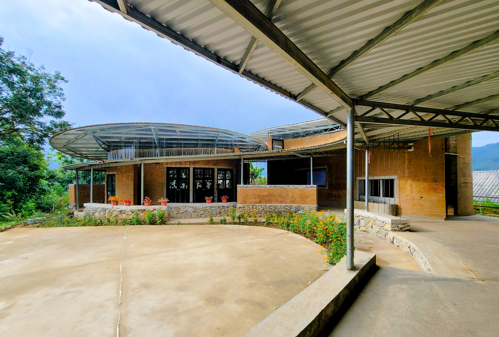 Lung Vai School Rammed Earth School 