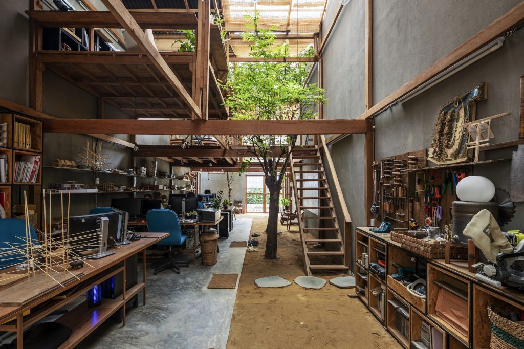 MA Architects Office: Integrating Nature in Working Space / Living Asean