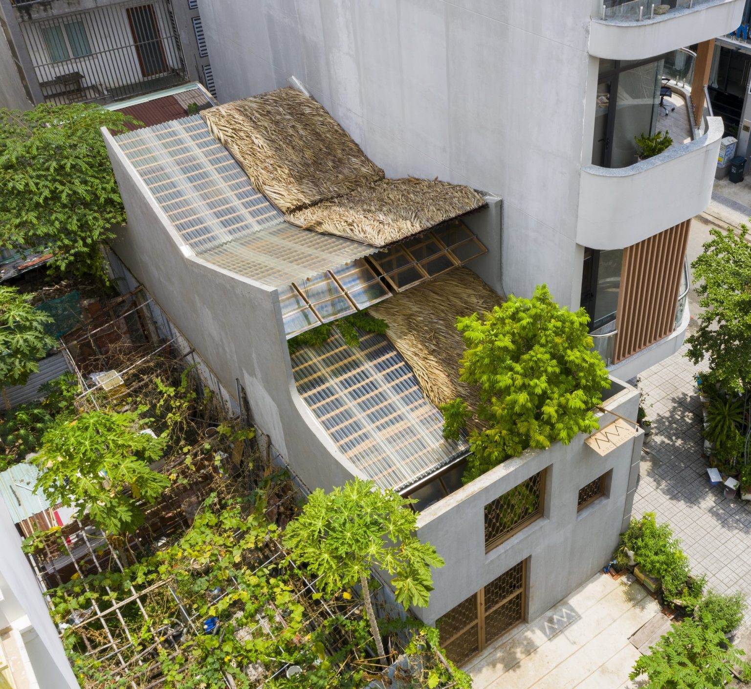 internal courtyard Archives - LIVING ASEAN - Inspiring Tropical ... - Interior Courtyard Apartment Buildings