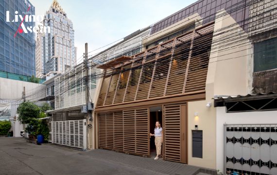 An Urban Townhouse Renovated for the Comfort of an Aging Parent